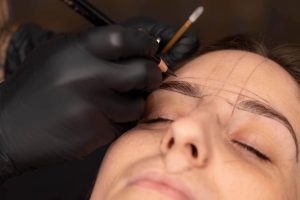 Drawing eyebrow lines