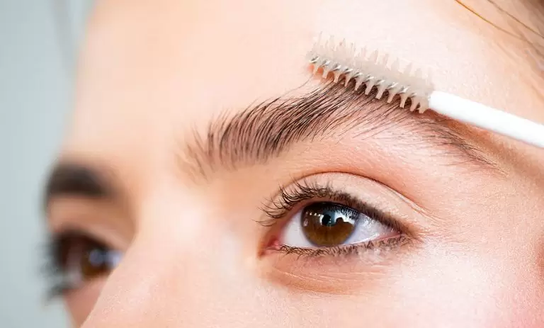 Eyebrow Transplant in turkey
